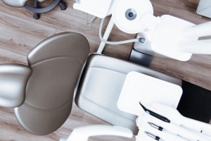 Les facteurs de risque de la maladie parodontale : pourquoi vous ?